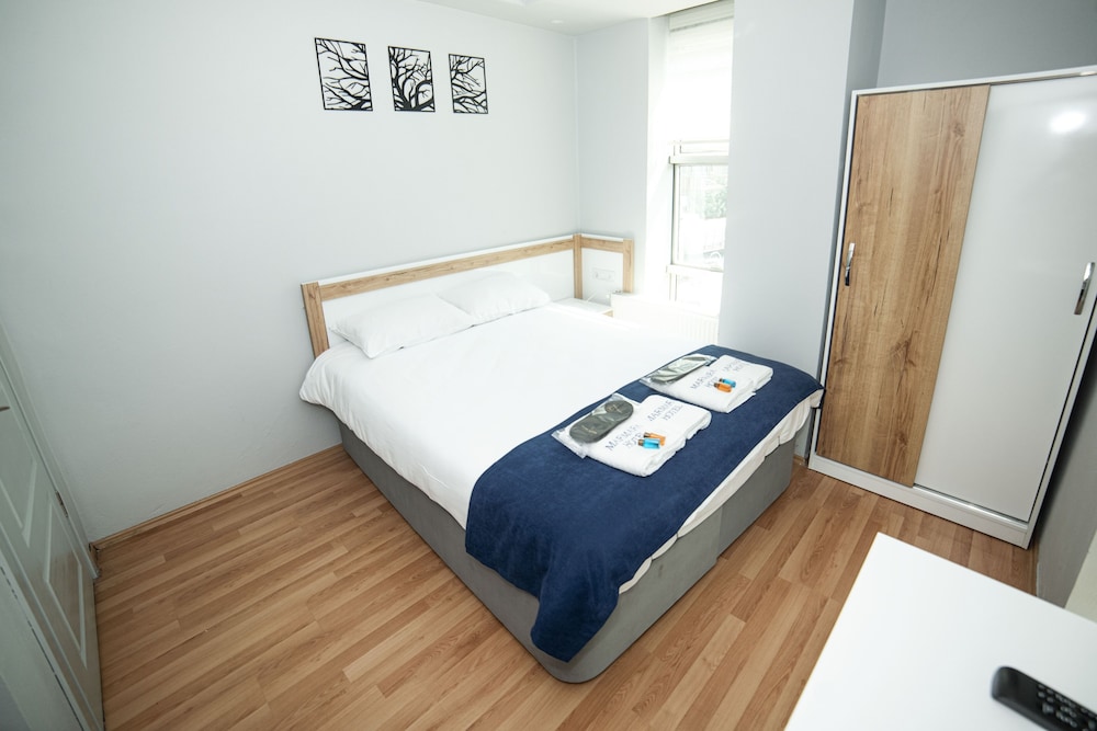 Standard Triple Room - Photo 11