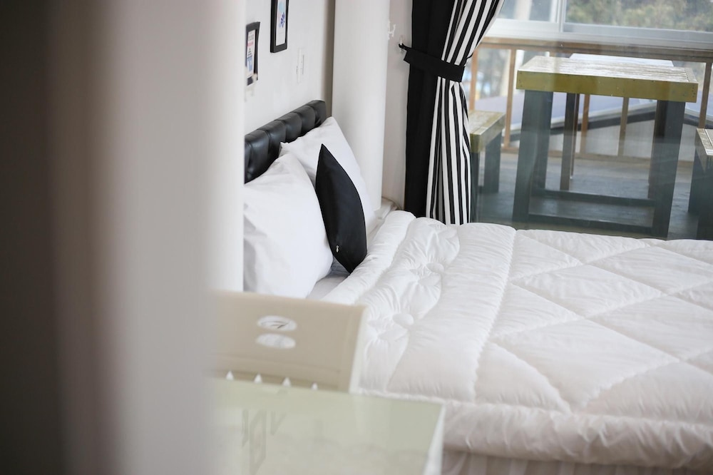 Basic Room, 1 Bedroom (Frisia 301(Ocean View)) - Photo 3