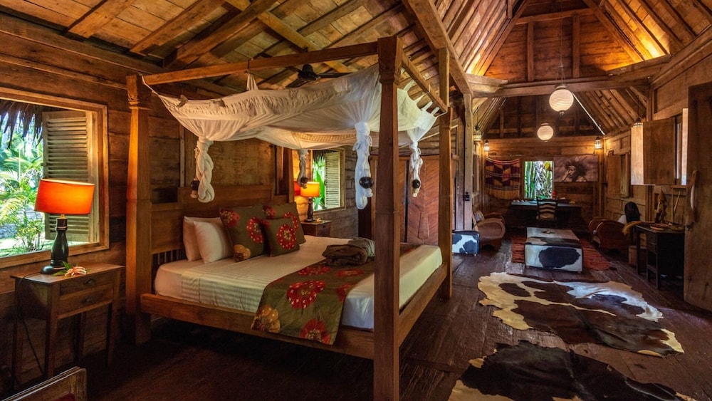 Deluxe Villa, 2 Bedrooms, Ocean View, Courtyard Area