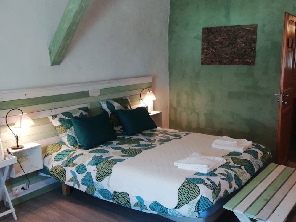 Double Room, Ensuite (Olivier) photo 1