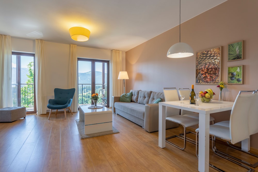 Apartment - Photo 8