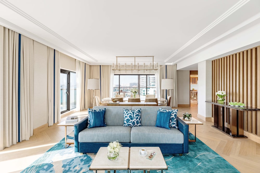 Exotica Suite Sea View with Open Jacuzzi and Club Lounge Access