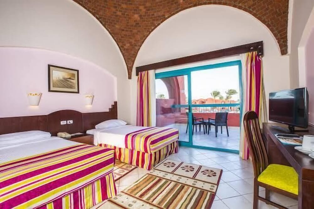 Deluxe Apartment, 2 Bedrooms, Pool View photo 1