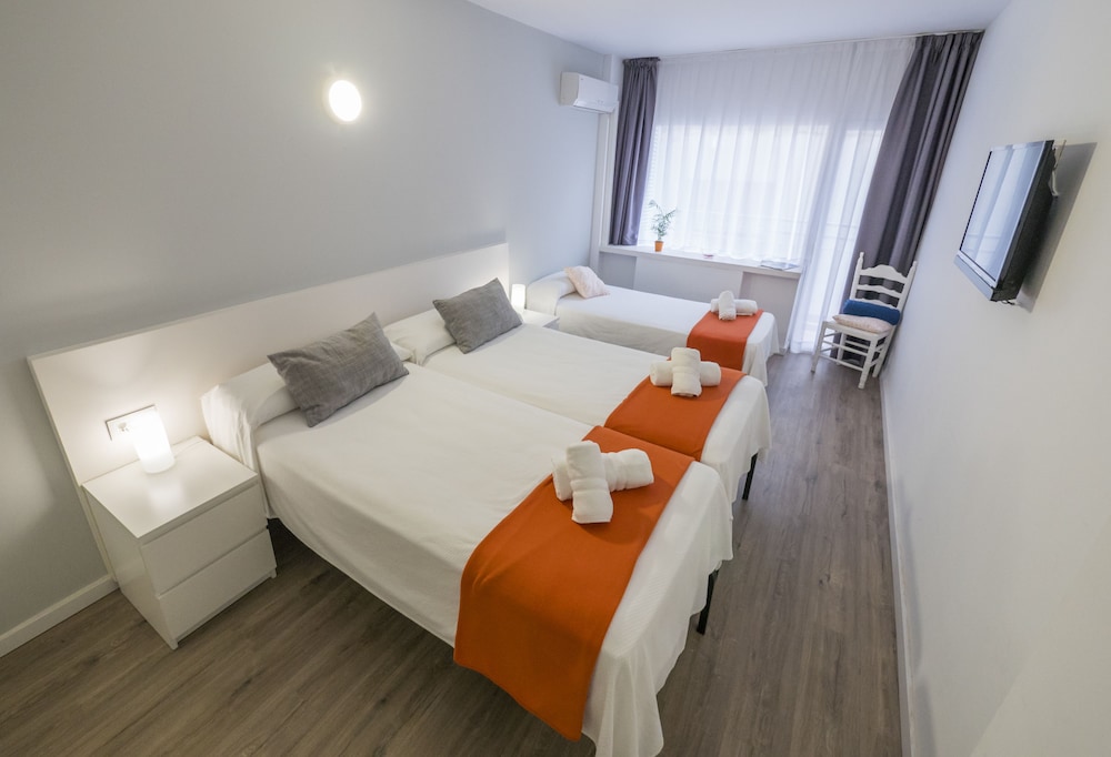 Standard Double Room photo 3