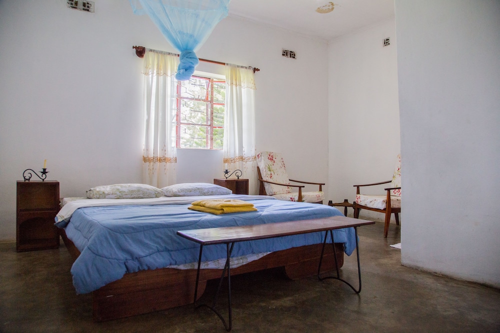 Basic Double Room
