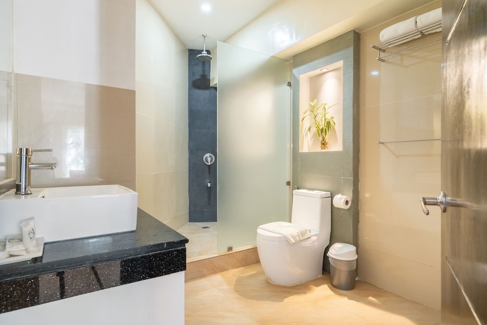 Premier Room, Sea View - Photo 5
