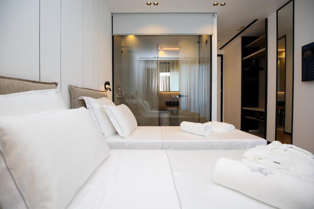 Twin Room, Private Pool
