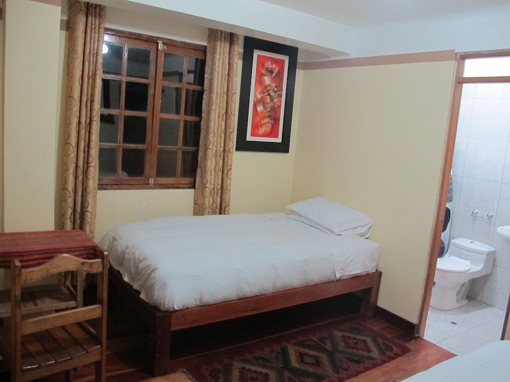 Double Room, 2 Twin Beds, Private Bathroom photo 2