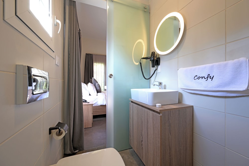 Suite, Balcony, City View photo 2