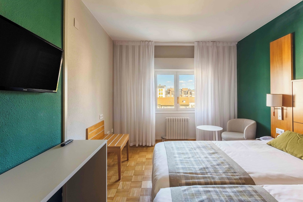 Double Room - Photo 5