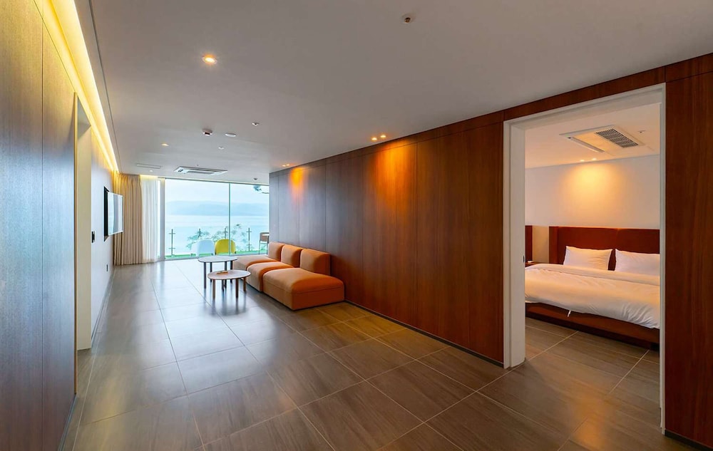 Club Hotel B Family