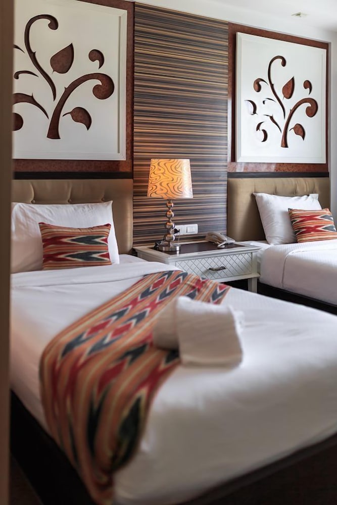 Standard Twin Room - Photo 3