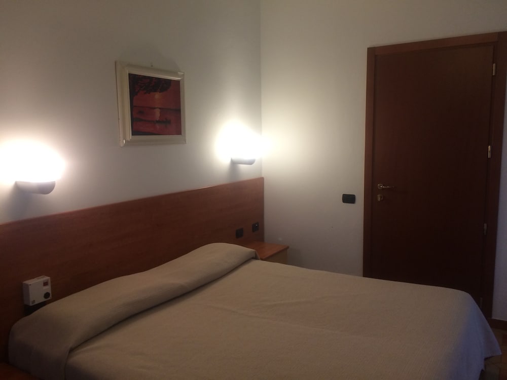 Standard Double Or Twin Room photo 1