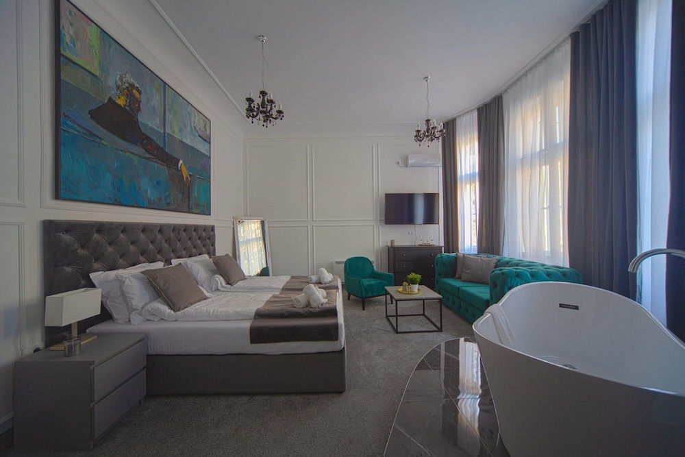 Superior Double Room, City View