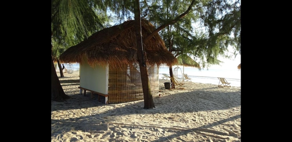 Classic Bungalow, Ocean View photo 1