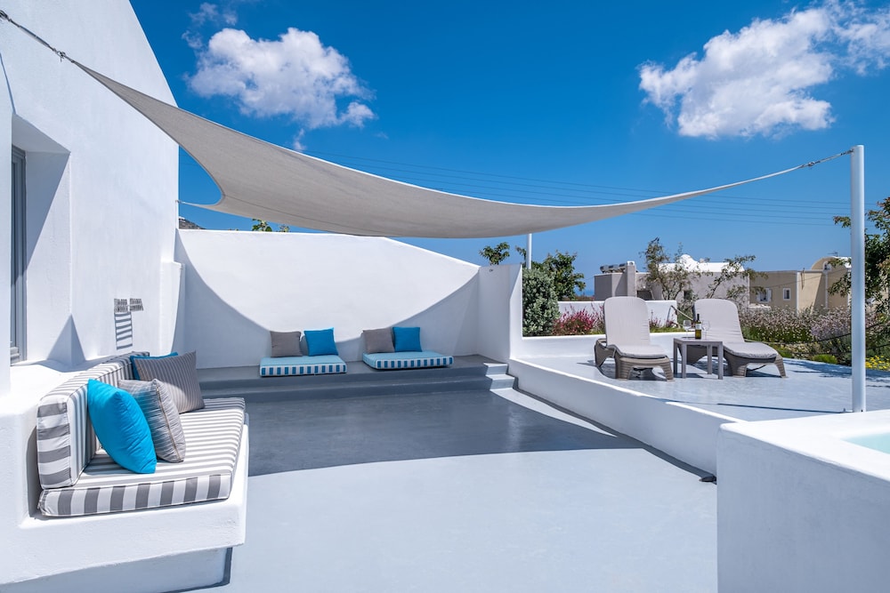 Deluxe Suite, Hot Tub - Photo 22
