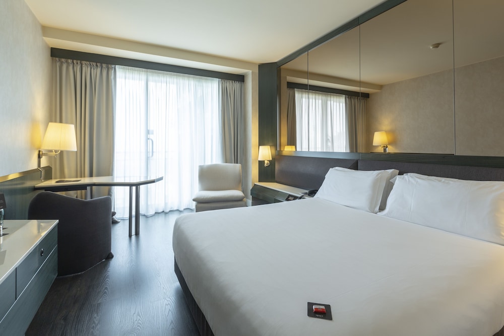 Standard Double Room - Photo 7