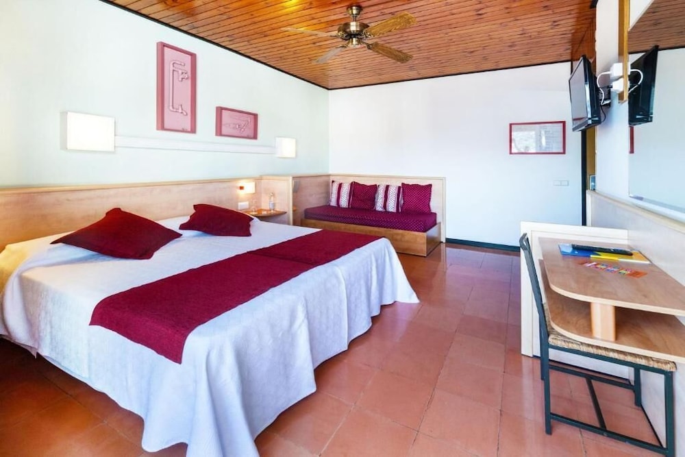 Triple Room, Balcony photo 2