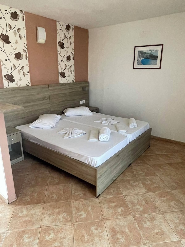 Basic Double or Twin Room, 1 Bedroom, Non Smoking