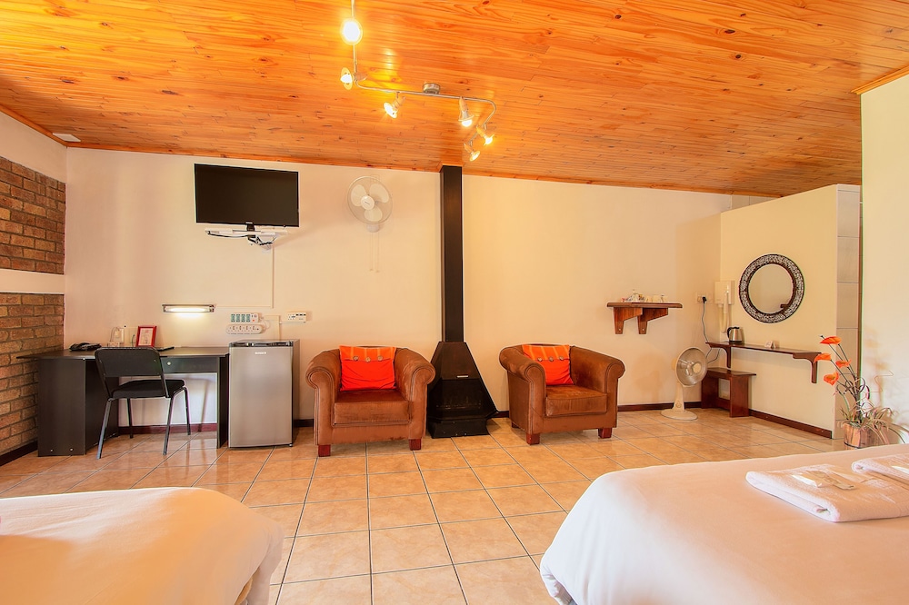 Deluxe Room - Photo 4