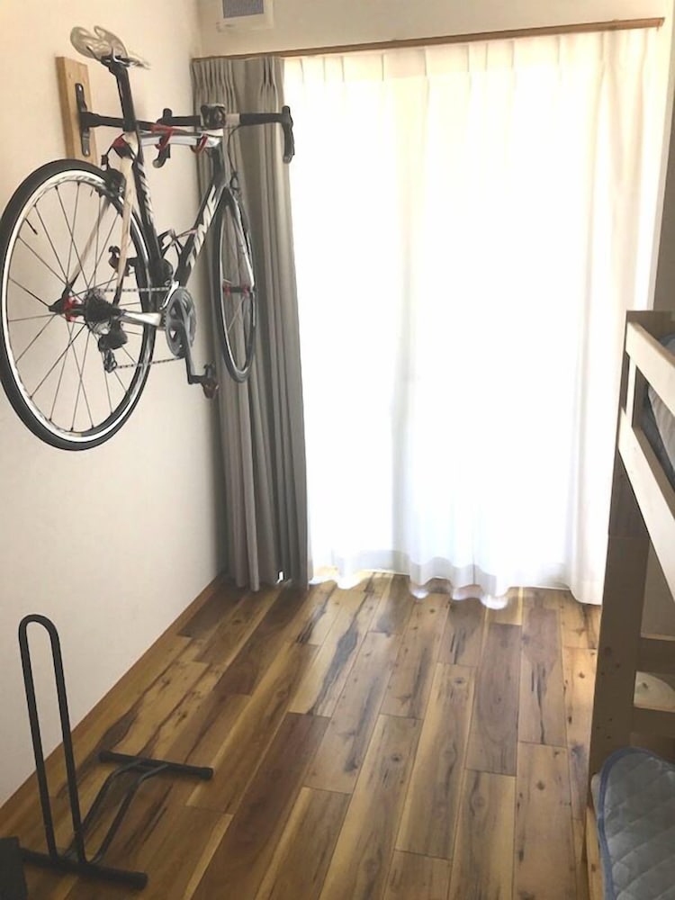 Economy Twin Room photo 3