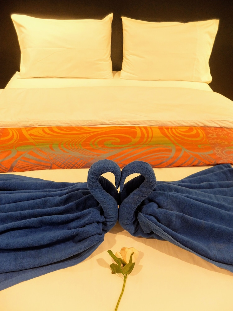Exclusive Studio Suite, 2 Queen Beds photo 3