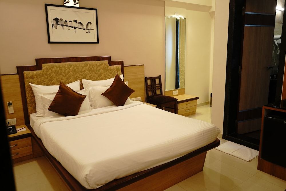Deluxe Room - Photo 2
