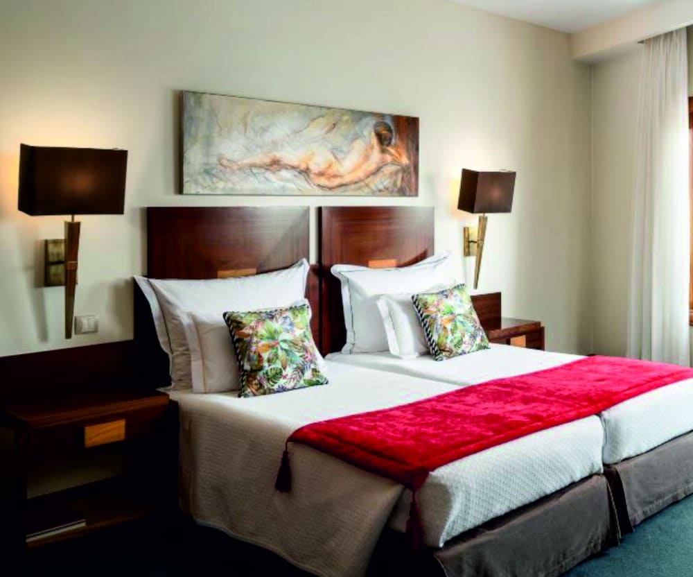 Standard Double or Twin Room, Canal View