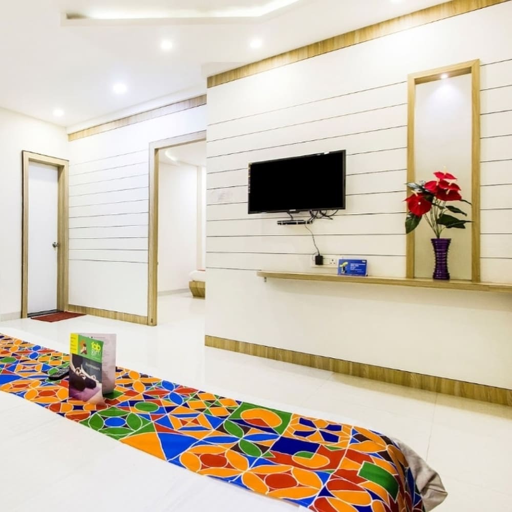 Executive Room - Photo 7