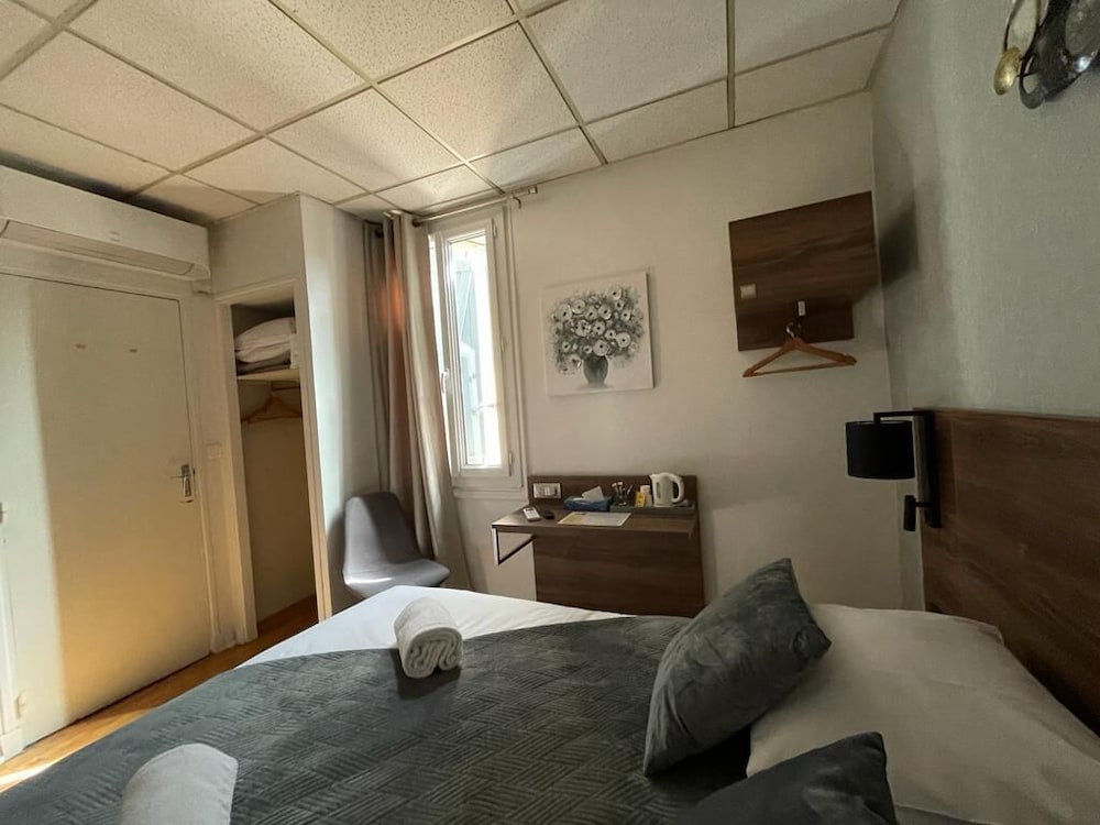 Standard Double Room, 1 Double Bed, Non Smoking photo 3