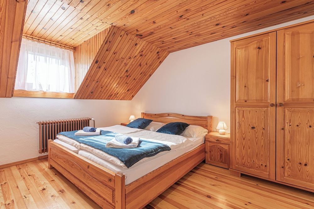 Family Apartment, Multiple Bedrooms (Eco farm Mikl Spruce Tree Apartment) photo 1