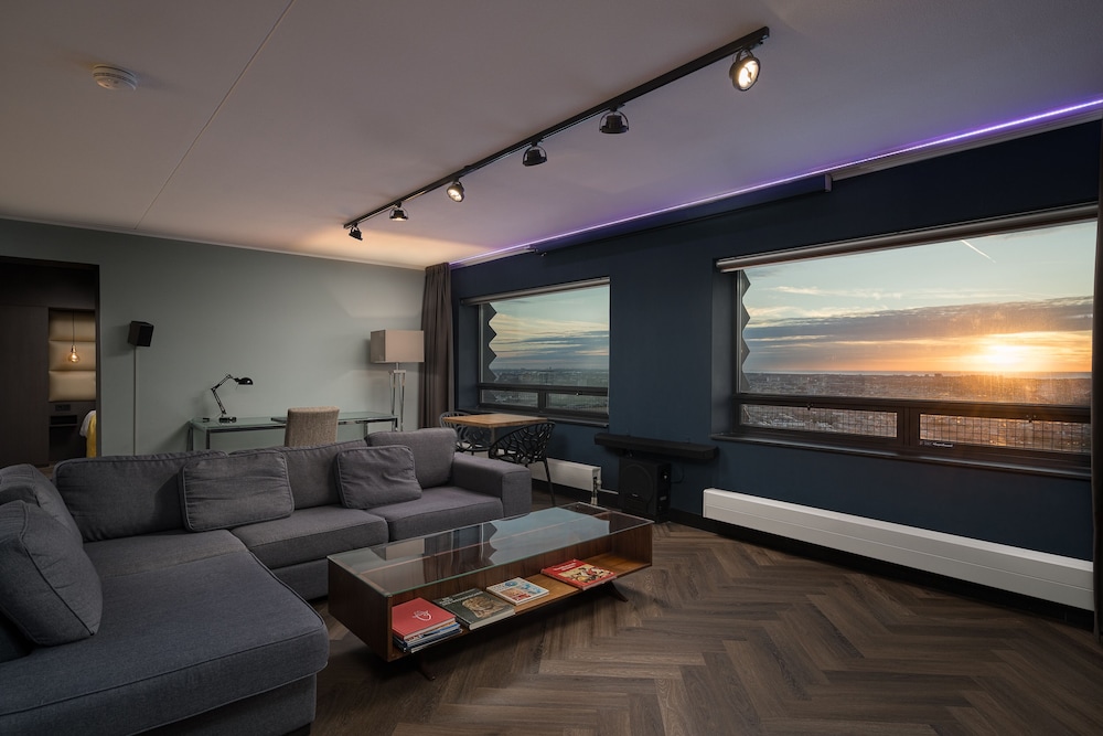 Panoramic Apartment, 1 Bedroom (39th floor 771)