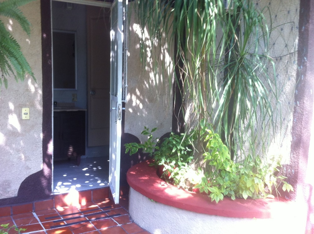 Double Room, 1 Double Bed, Private Bathroom, Ground Floor photo 3