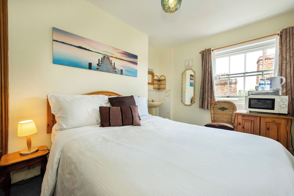 Standard Double Room, Shared Bathroom photo 1