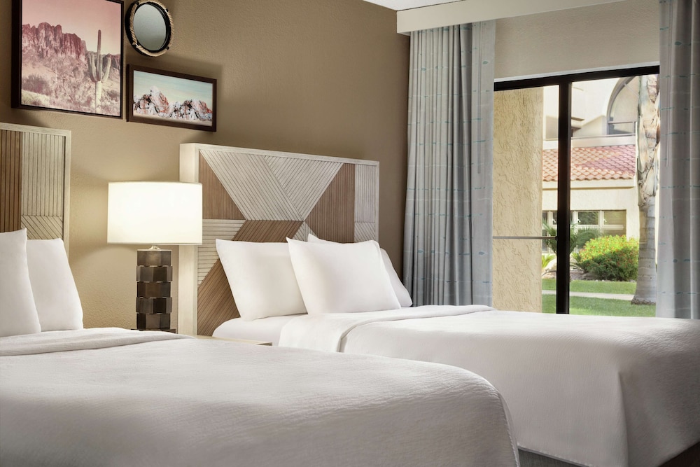 Suite, 2 Double Beds, Accessible, Bathtub (Mobility & Hearing) - Photo 3