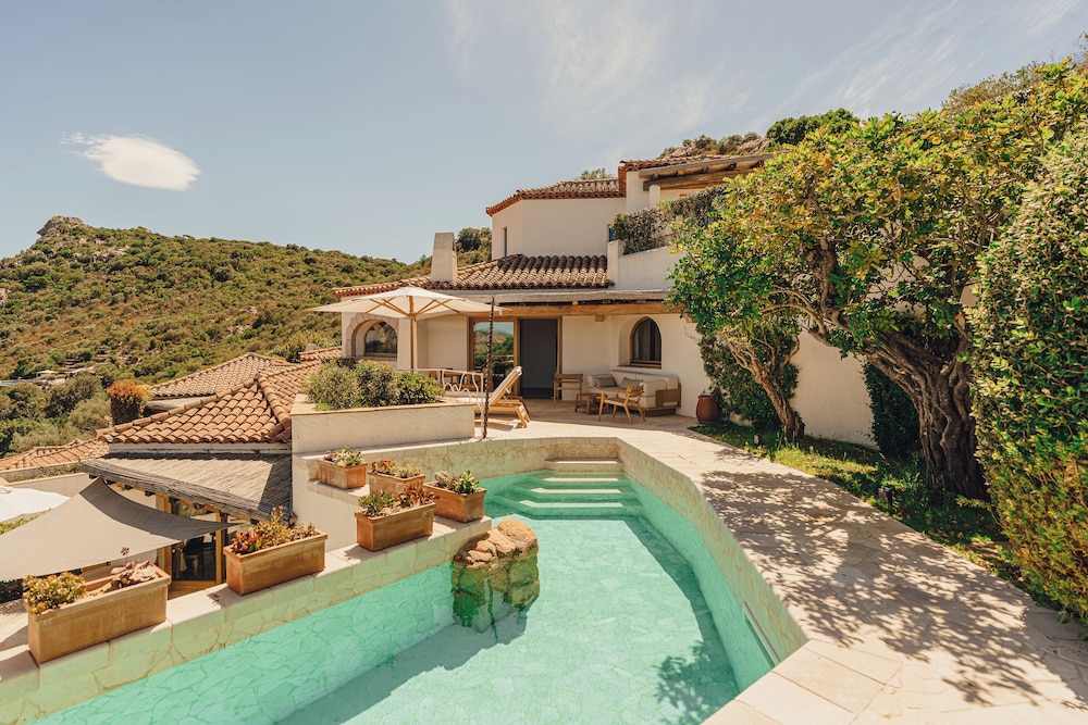 Suite (Aethos Pool) - Photo 6