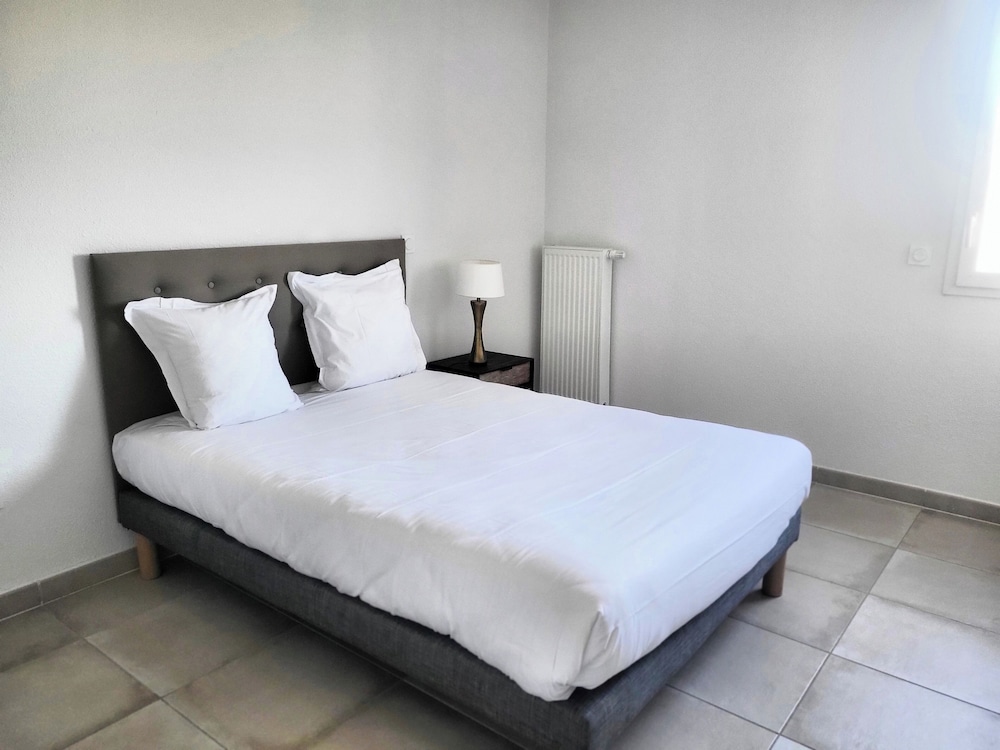 Apartment, 2 Bedrooms - Photo 4