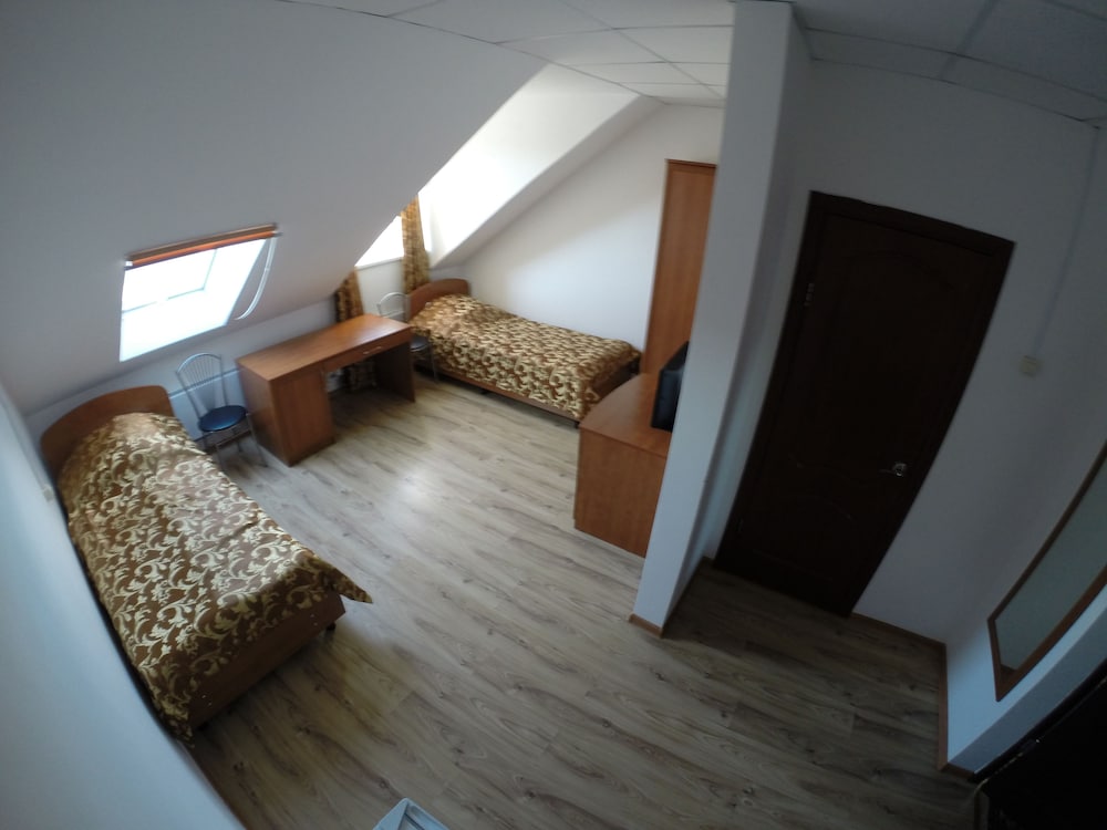 Standard Twin Room photo 2