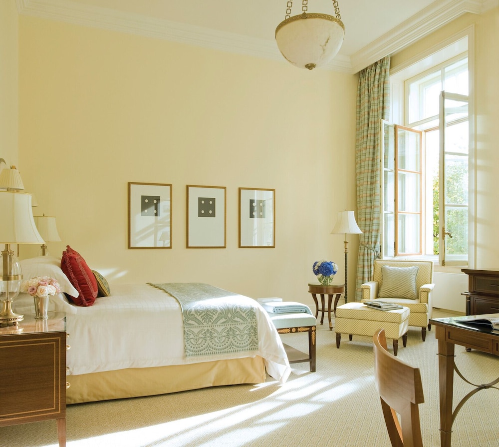 Four Seasons Room with a View photo 2