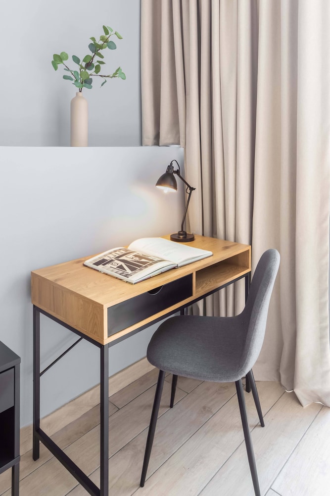 Business Studio Burj Daman 321 photo 2