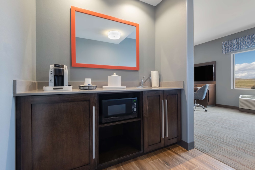 Suite, 1 King Bed, Accessible, Refrigerator & Microwave (Hearing) - Photo 5