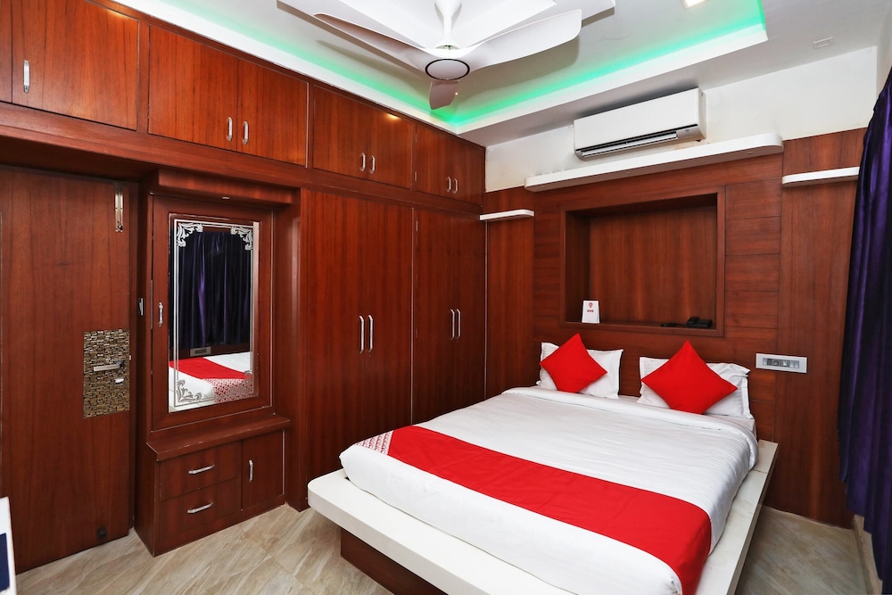 Deluxe Double or Twin Room, 1 King Bed photo 2