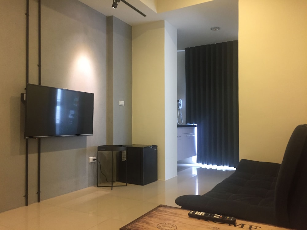 Deluxe Triple Room, Balcony (2-03) photo 2