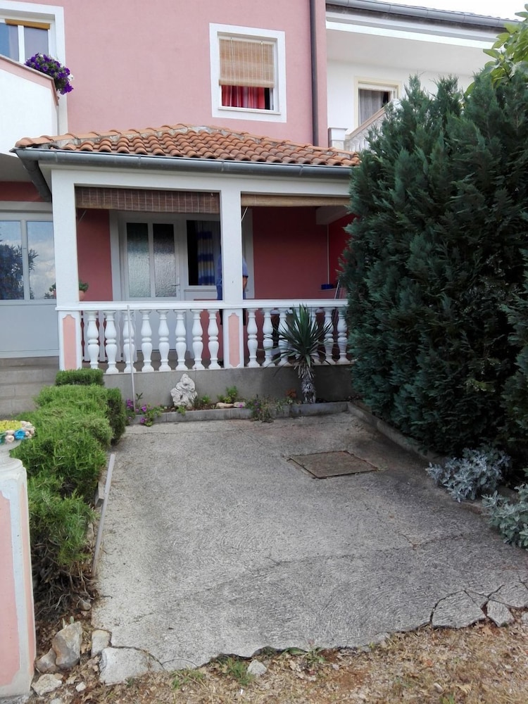 Apartment (Jozefina - barbecue - A1(4+1))