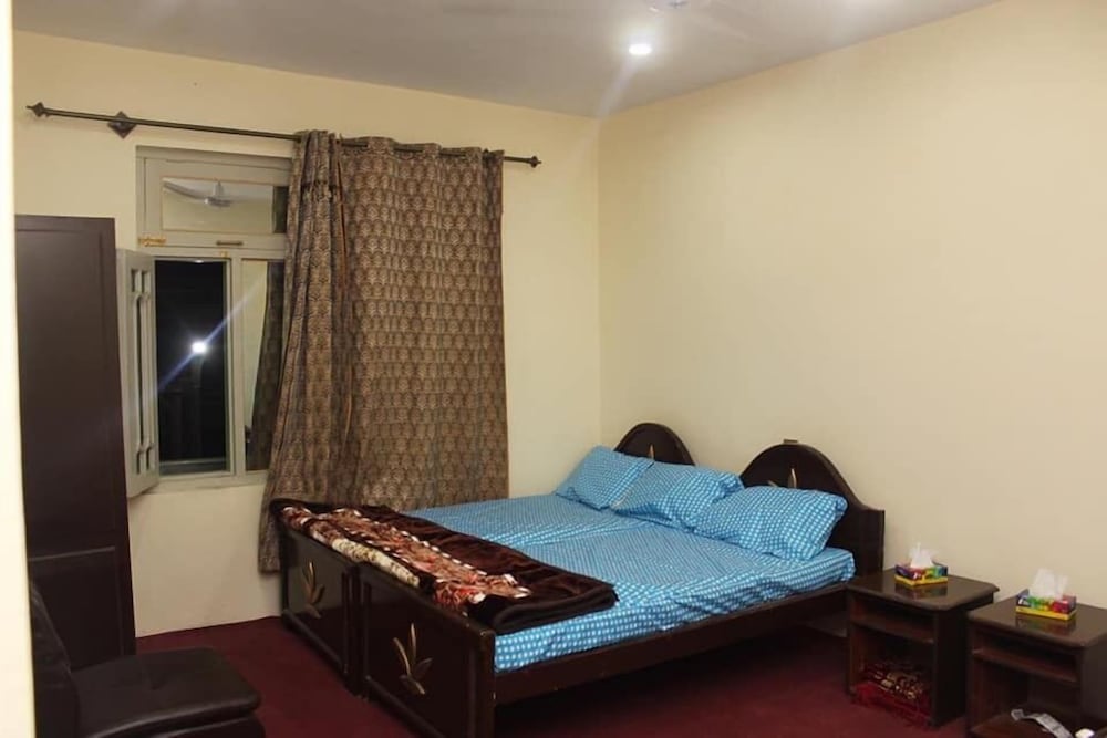 Standard Double Room - Photo 4