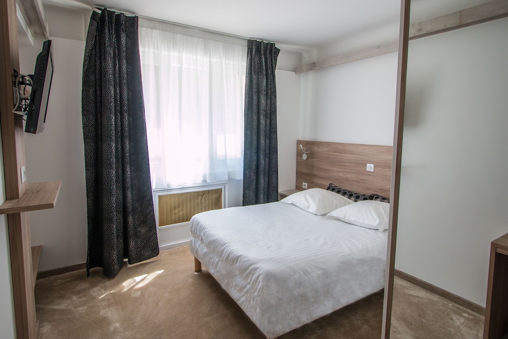 Business Double Room, 1 Double Bed, Non Smoking - Photo 8