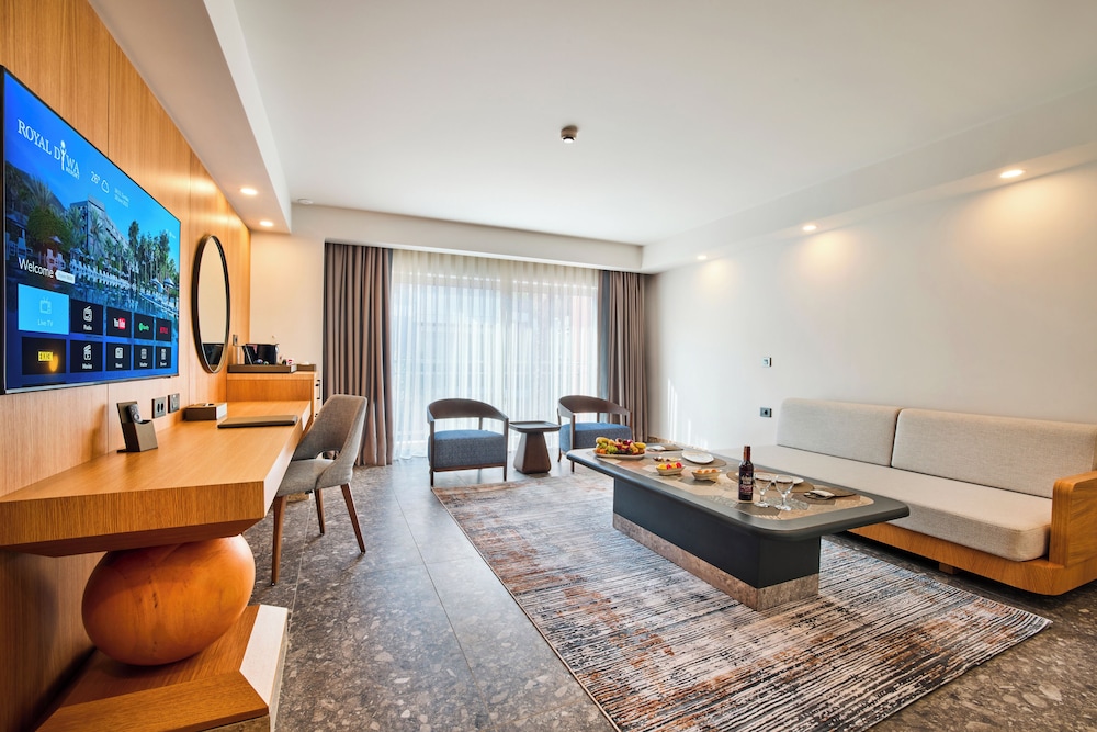 Standard Suite, 2 Double Beds, Connecting Rooms photo 3