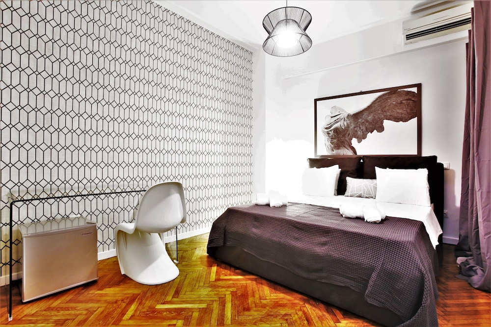 Ground Floor Apartment (One Space)