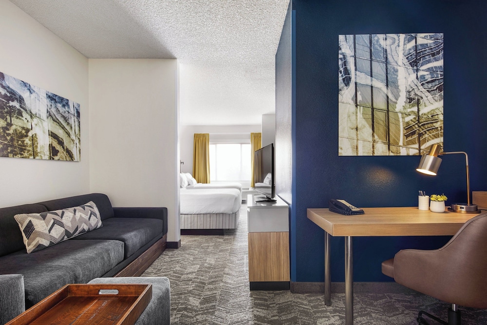 Studio, Multiple Beds (Mobility Accessible, Roll-In Shower) photo 1