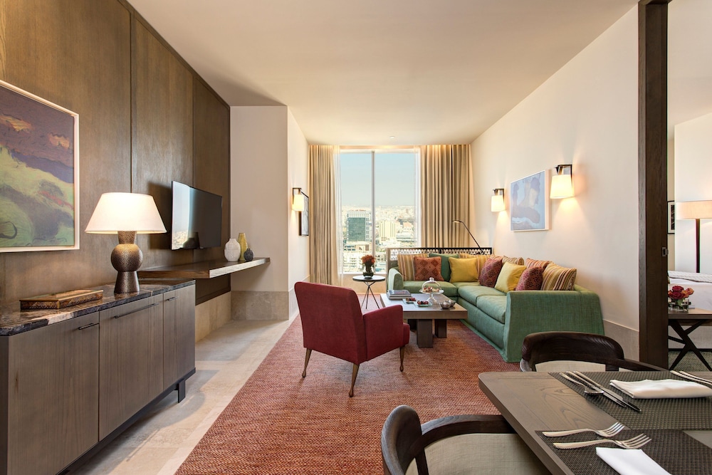 Junior Suite, 1 King Bed
